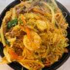 Best Singapore Mei Fun in Adams, MA